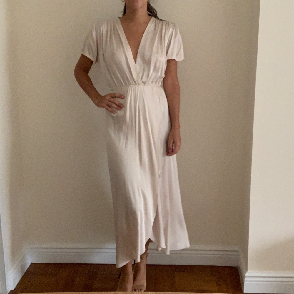 Champagne dress 💡